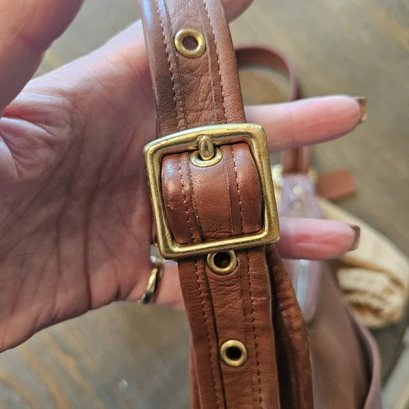 Coach VTG. LEGACY ZIP BAG #L8N-9997 - Picture 3 of 13